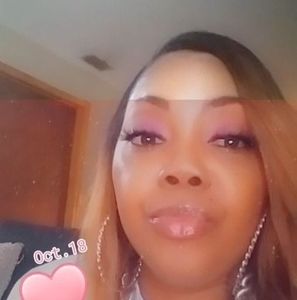 Meet your Posher, Demetria